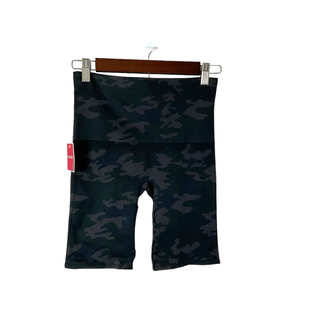 Spanx Lamn Black Camo Bike Short Size Medium Women’s New - Picture 3 of 3